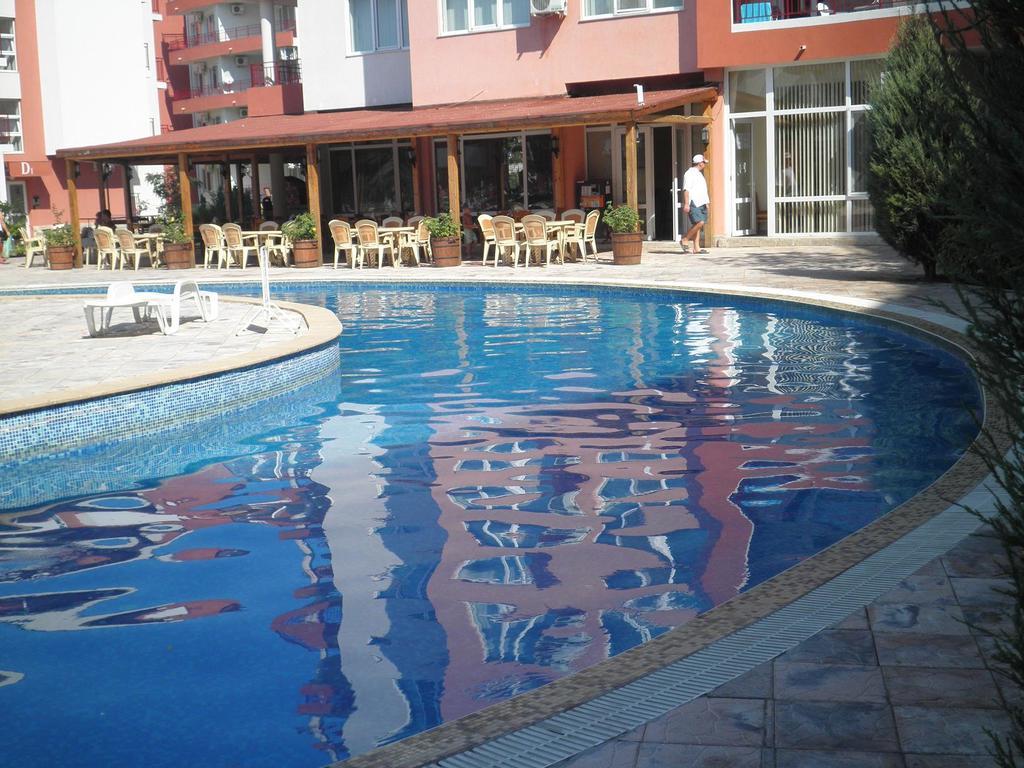 Private Apartments In Privilige Fort Beach النايت المظهر الخارجي الصورة