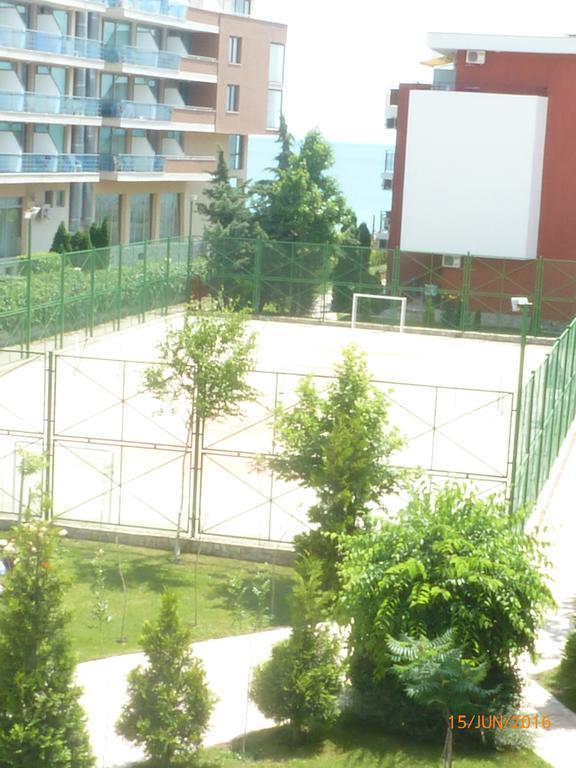 Private Apartments In Privilige Fort Beach النايت المظهر الخارجي الصورة